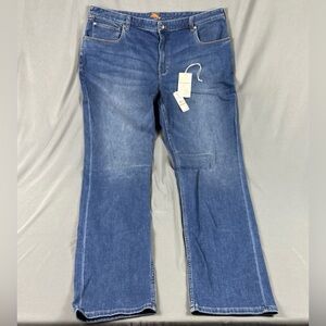 Tommy Bahama Jeans Boracay 42 x 38 Medium Indigo Wash Cotton Lyocell